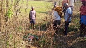 छत्तीसगढ़ - खेत में महिला की अर्धनग्न मिली लाश...हैवानियत के बाद मर्डर की आशंका