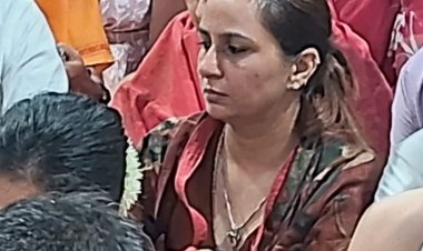 सुपर स्टार रजनीकांत की बेटी पहुंचीं उज्जैन:सौंदर्या ने महाकाल के दर्शन किए, भस्म आरती में भी शामिल हुईं