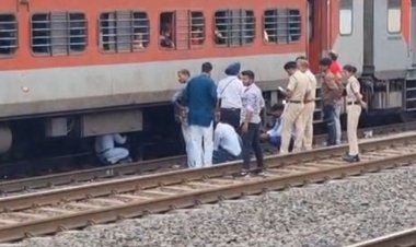 मालवा एक्सप्रेस के पहिए से निकली चिंगारी-धुआं:सीहोर में ट्रेन को चेक कर किया गया रवाना