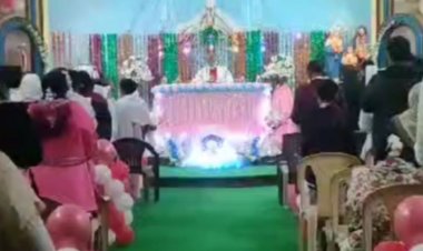 बुरहानपुर में ईसाई समुदाय ने मनाया क्रिसमस पर्व:रात 11:30 बजे और बुधवार सुबह 8:30 बजे चर्च में हुई विशेष प्रार्थना