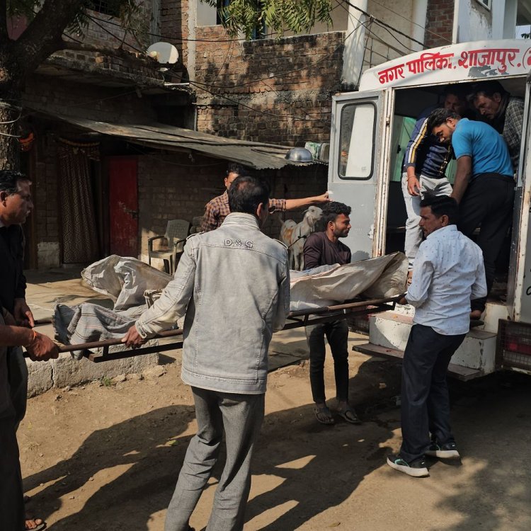 फांसी के फंदे पर लटका हुआ मिला शव:मौके पर पहुंची पुलिस, मामले की जांच जारी