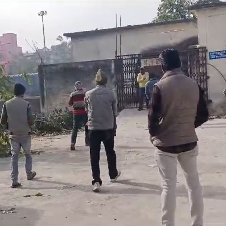 अशोकनगर में करंट लगने से युवक की मौत:सोते समय बिजली तार टूट कर बिस्तर पर गिरा, स्पार्किंग से कपड़ों में भी आग लगी