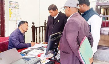 दूसरे दिन महापौर के लिए 1 और पार्षदों के लिए 14 नामांकन पत्र खरीदे