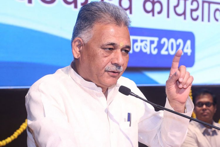 अपनी चिकित्सा पद्धति (पैथी) आयुर्वेद पर विश्वास करने की है आवश्यकता: मंत्री परमार