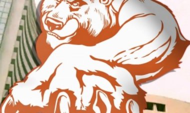 शेयर बाजार हुआ धड़ाम, सेंसेक्स 1,018 अंक फिसला, निवेशकों के डूबे 9 लाख करोड़ रुपये