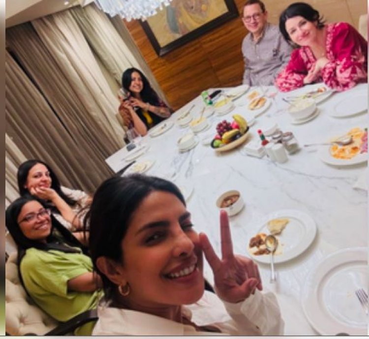 प्रियंका चोपड़ा ने दिखाई ‘शादी के घर’ की झलक, बोलीं- ‘मेरे भाई की शादी है’