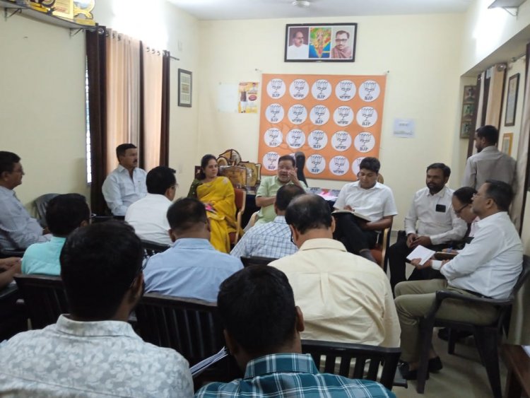 अधिकारी गर्मी में सड़क पर उतरकर थोड़ा पसीना बहायें - सुनील सोनी