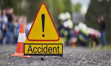 सड़क हादसे में तीन सगे भाइयों समेत चार लोगों की दर्दनाक मौत, ट्रक, SUV और ऑटो के बीच हुई भीषण टक्कर