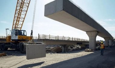 निर्माणाधीन पुल का स्लैब गिरा, साइट इंजीनियर समेत 3 लोगों की मौत, 2 गंभीर