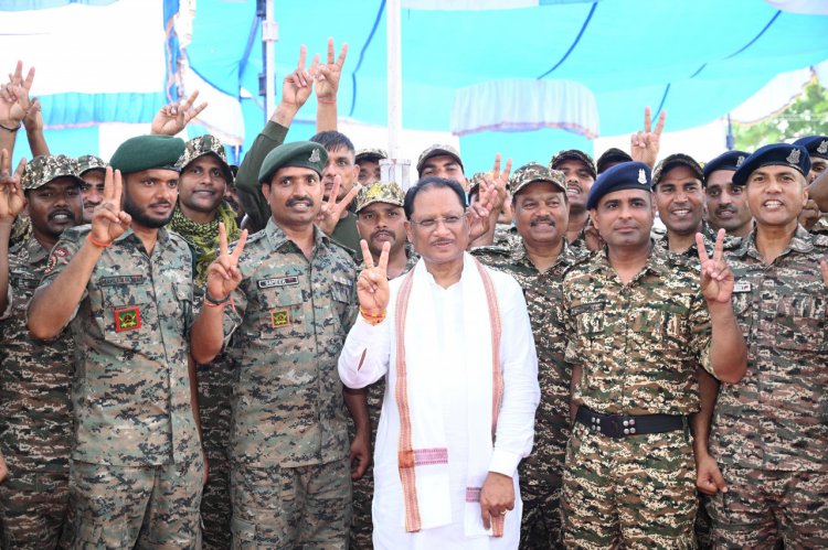 मुख्यमंत्री साय के दौरे ने सोशल मीडिया पर मचाया धमाल, बदलता बस्तर हेजटैग के साथ सोशल मीडया पर दिन भर टॉप ट्रेंड किया…