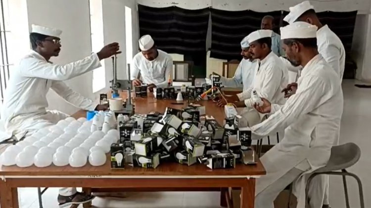 CG : सेंट्रल जेल में बंदी बन रहे आत्मनिर्भर, दी जा रही एलईडी बल्ब बनाने की ट्रेनिंग