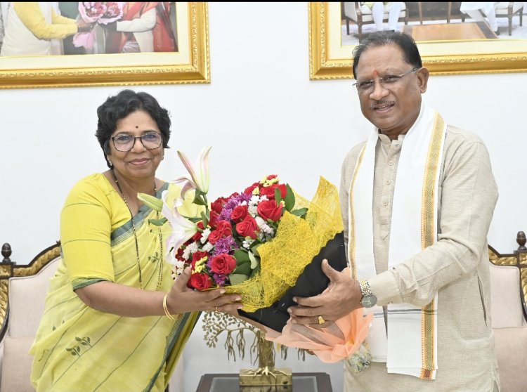 *मुख्यमंत्री विष्णु देव साय से राष्ट्रीय महिला आयोग की अध्यक्ष ने की सौजन्य मुलाकात*