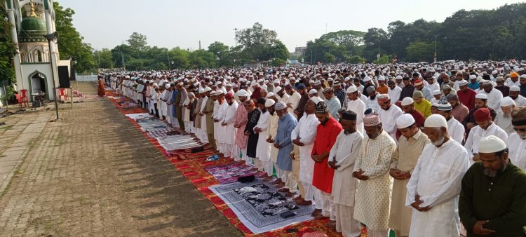 शहर में ईद उल अजहा की रौनक रही, मस्जिदों-ईदगाहों में अदा की गई नमाज