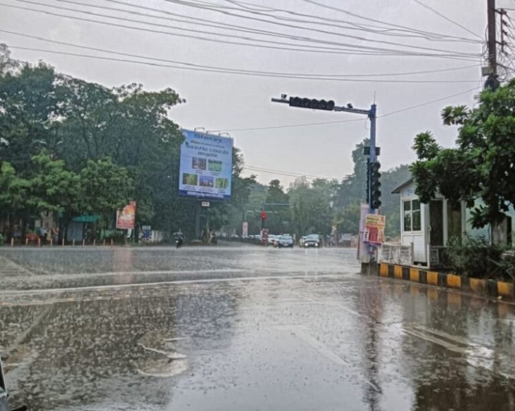 अगले 7 दिन तक  इन 12 राज्यों में भारी बारिश और तेज आंधी का खतरा, विभाग ने किया अलर्ट