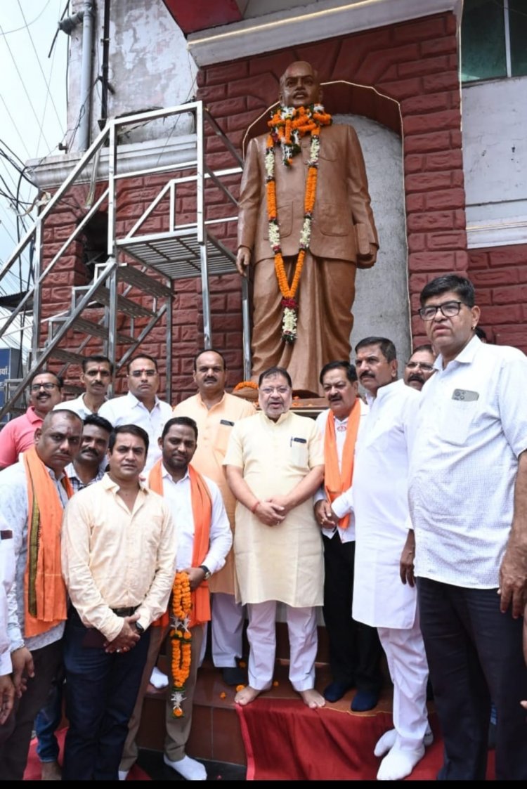 बलिदान दिवस पर डॉ. मुखर्जी को दी गई श्रद्दांजलि