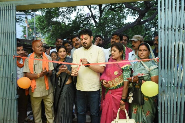  शाला प्रवेशउत्सव मे शामिल हुए विधायक अनुज