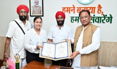 मुख्यमंत्री  विष्णु देव साय से राष्ट्रपति सम्मान से सम्मानित देवाशीष और मनतृप्त कौर ने की सौजन्य मुलाकात