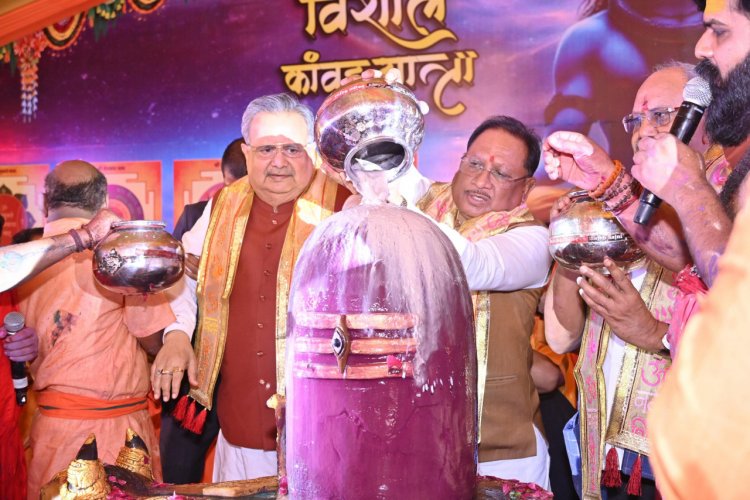 सावन की पावन बेला में मुख्यमंत्री विष्णु देव साय ने किया भगवान शिव का रूद्राभिषेक, प्रदेशवासियों की समृद्धि और सुख-शांति की कामना…