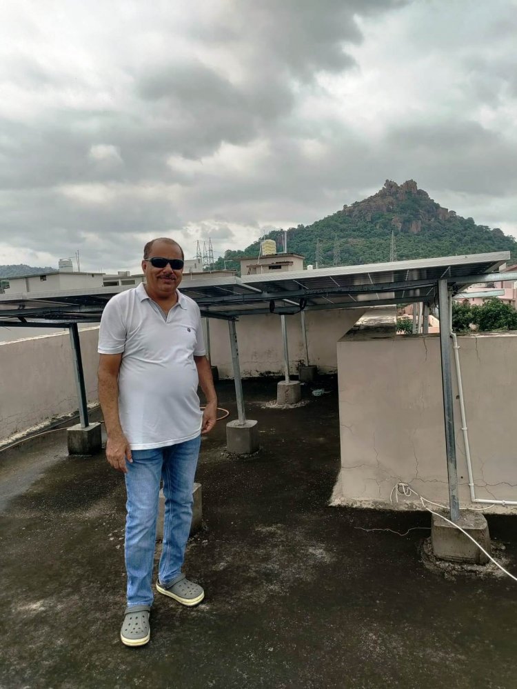 खुद की छत पर बिजली उत्पादित कर रहे श्री बुधवानी का बिल पिछले पांच महीने से जीरो माना आभार, कहा- प्रधानमंत्री सूर्यघर योजना से हो रही बचत की बौछार