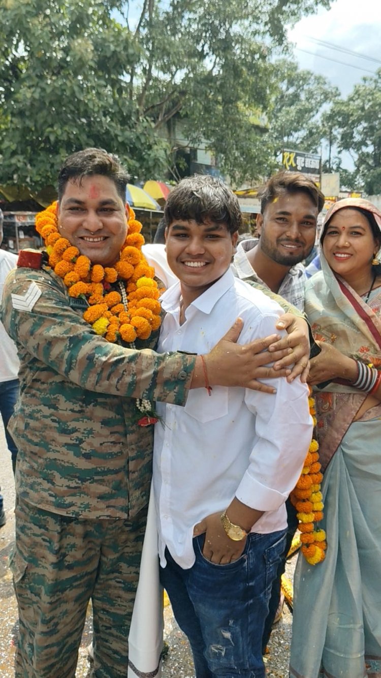 21 साल देश की सेवा कर घर लौटा देश का वीर जवान हुआ जोरदार स्वागत, 