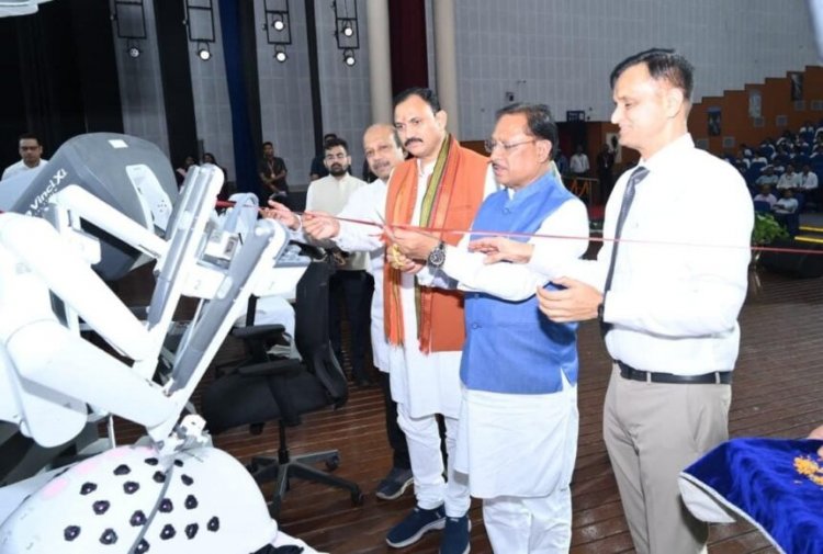 रोबोटिक सर्जरी छत्तीसगढ़ में चिकित्सा सुविधाओं के विकास में एक नया आयाम : मुख्यमंत्री विष्णु देव साय