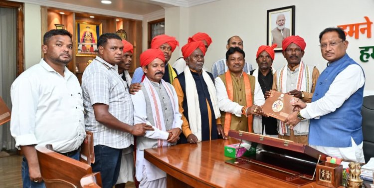 मुख्यमंत्री विष्णु देव साय को बस्तर दशहरा कार्यक्रम में शामिल होने का मिला न्यौता….