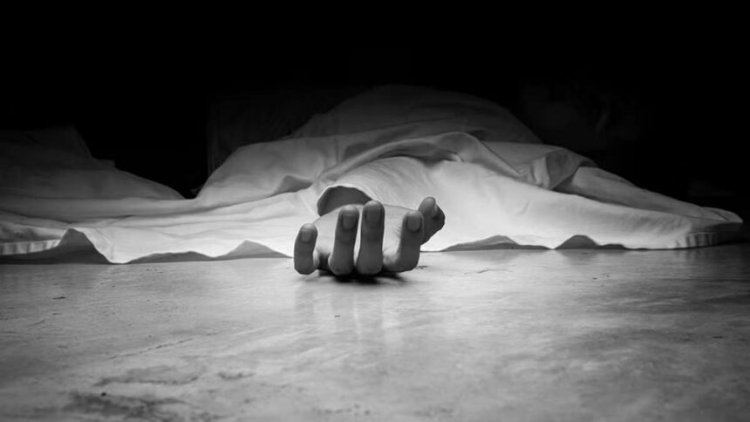CG : दुर्गा पंडाल के पंडा ने फांसी लगाकर की आत्महत्या, गांव में मातम पसरा