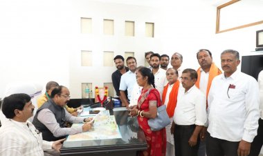 उप मुख्यमंत्री साव ने सहयोग केंद्र में कार्यकर्ताओं के आवेदनों पर त्वरित पहल के दिए निर्देश