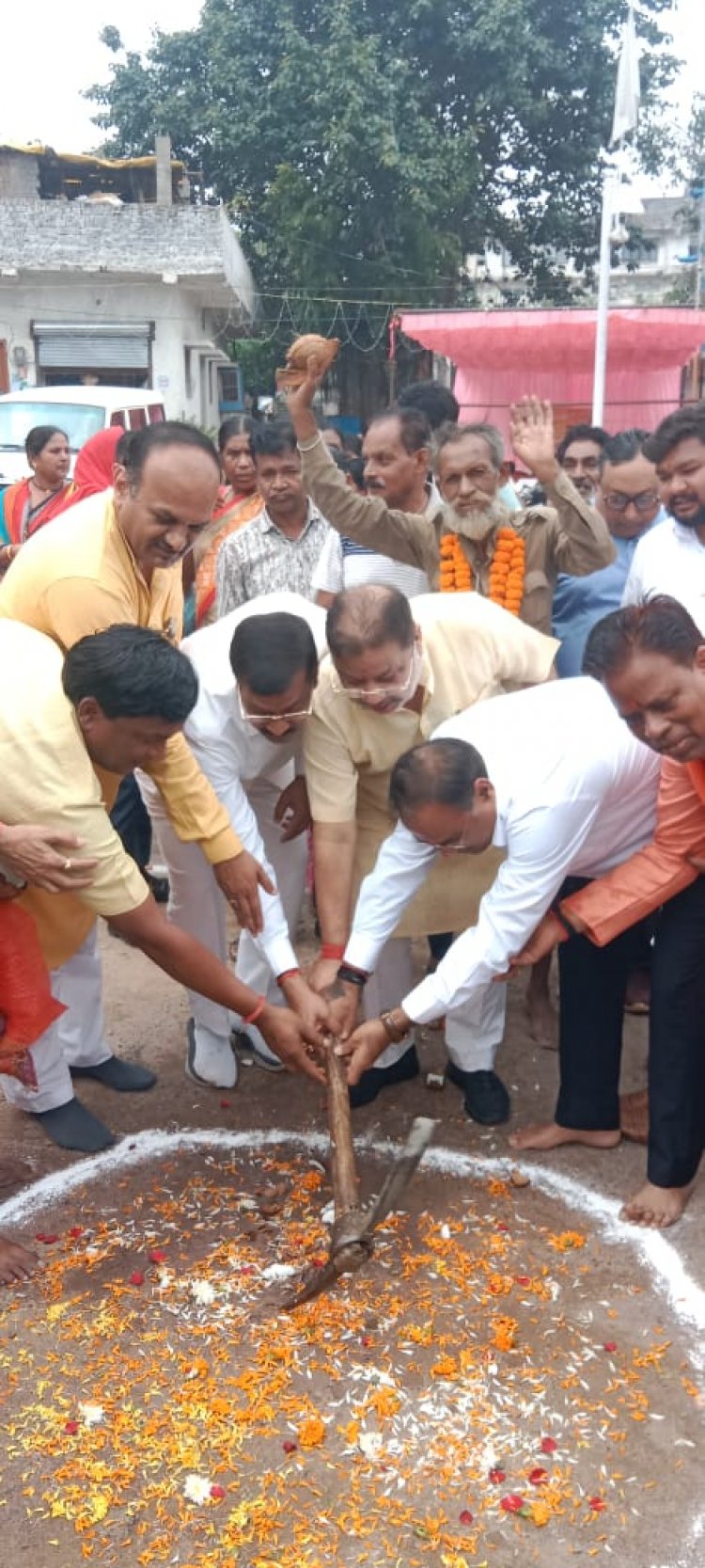 नगर निगम जोन 10 वार्ड 56 आदर्श नगर में शीघ्र 28 लाख में आकांक्षीय शौचालय निर्माण एवं विकास किया जायेगा 