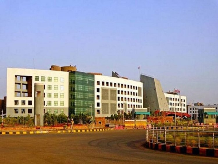 CG : राज्योत्सव से पहले छत्तीसगढ़ में हो सकती है बड़ी प्रशासनिक सर्जरी, IAS-IPS के ट्रांसफर की अटकलें तेज