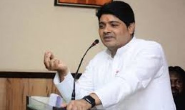 “जब चौपाटी का डिजाइन अफसरों ने पास किया था, तब अवैध नहीं लगा — अब विधायक की जिद पर सैकड़ों परिवारों की रोज़गार पर खतरा"