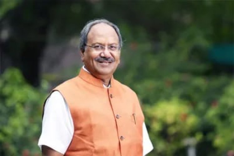 ह पुरुष एवं देश के पहले गृह मंत्री सरदार वल्लभभाई पटेल जी की 150वीं जयंती के अवसर पर आज दोपहर 3 बजे दानी स्कूल से सांसद  बृजमोहन अग्रवाल जी के नेतृत्व में विशाल 'यूनिटी मार्च पदयात्रा' का आयोजन किया जा रहा है।