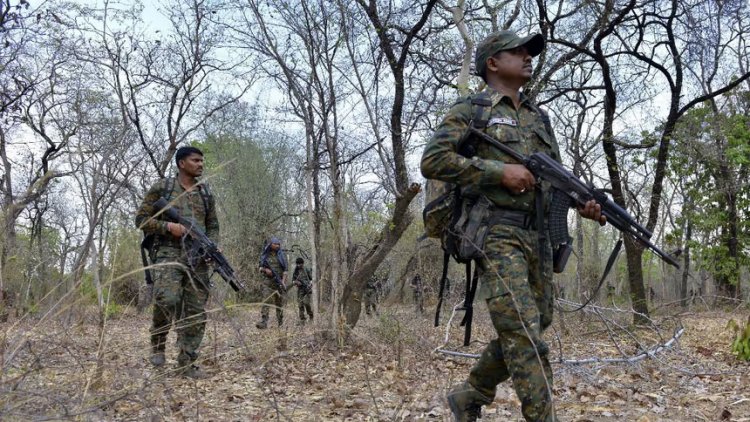 Breaking : नक्सलियों ने अगवा कर ठेकेदार को उतारा मौत के घाट