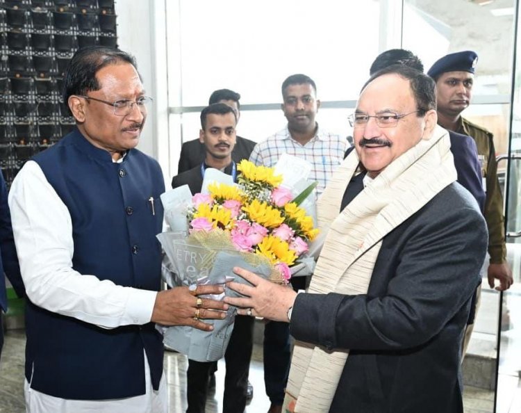 मुख्यमंत्री  विष्णुदेव साय ने केंद्रीय स्वास्थ्य एवं परिवार कल्याण मंत्री जे पी नड्डा का किया आत्मीय स्वागत