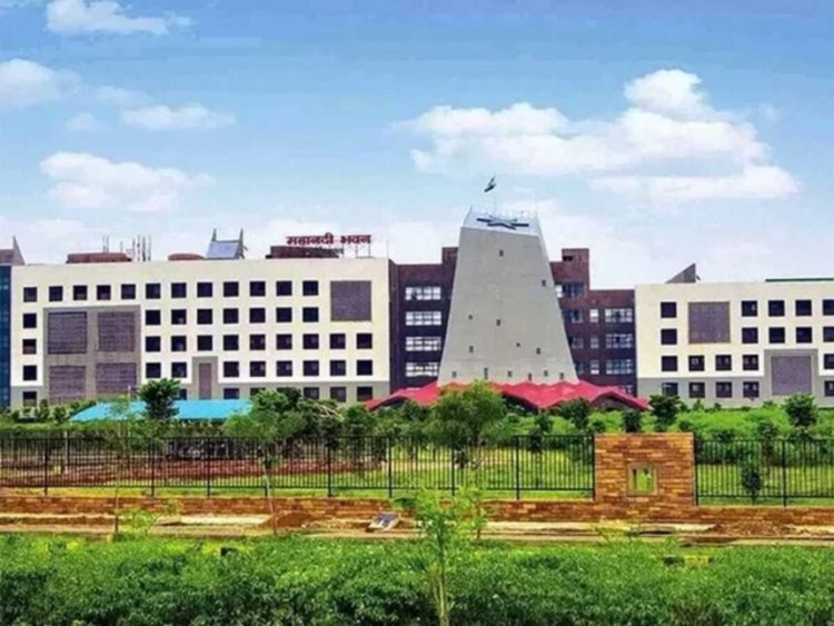 CG : नए साल के पहले आईएएस अधिकारियों का प्रमोशन, शहला निगार को प्रमुख सचिव का अतिरिक्त प्रभार, देखें आदेश