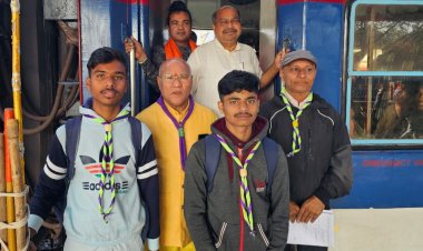 राष्ट्रीय जंबूरी के लिए रायपुर से रवाना हुआ स्काउट–गाइड दल, उत्तर विधायक पुरंदर मिश्रा ने दिखाई हरी झंडी