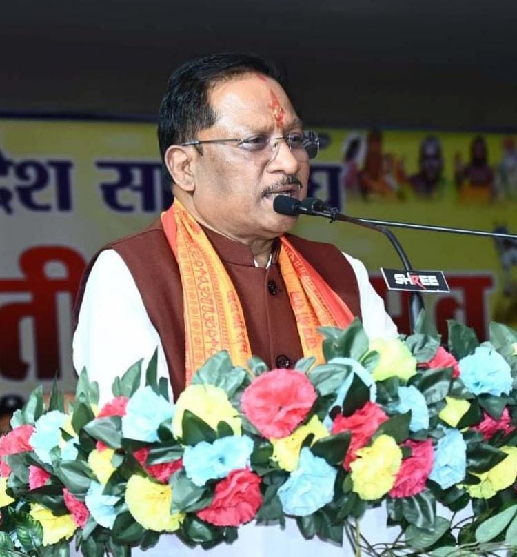 राजिम त्रिवेणी संगम में आयोजित भक्त माता राजिम जयंती महोत्सव में शामिल हुए मुख्यमंत्री साय