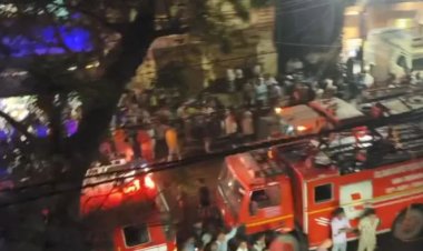 इलेट्रॉनिक शॉप में लगी भीषण आग, दुकान के अंदर फंसे युवक की जलने से हुई मौत