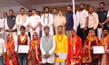 रायपुर : फिजूलखर्ची को छोड़कर बाबा गुरु घासीदास के बताये सादगी विवाह को गर्व के साथ अपनाने की जरूरत : केबिनेट मंत्री गुरु खुशवंत साहेब