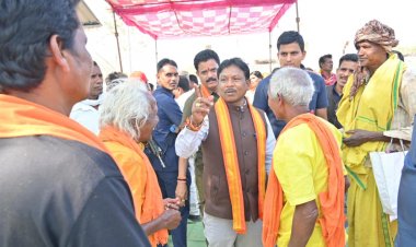 ​इच्छापुर में 'जीराम जी जनचौपाल' संपन्न, चौपाल को सांसद महेश कश्यप ने किया सम्बोधन 