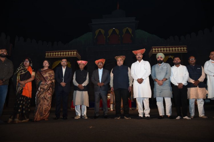 इतिहास से प्रेरणा लेकर ही सशक्त भविष्य का निर्माण संभव-संस्कृति मंत्री