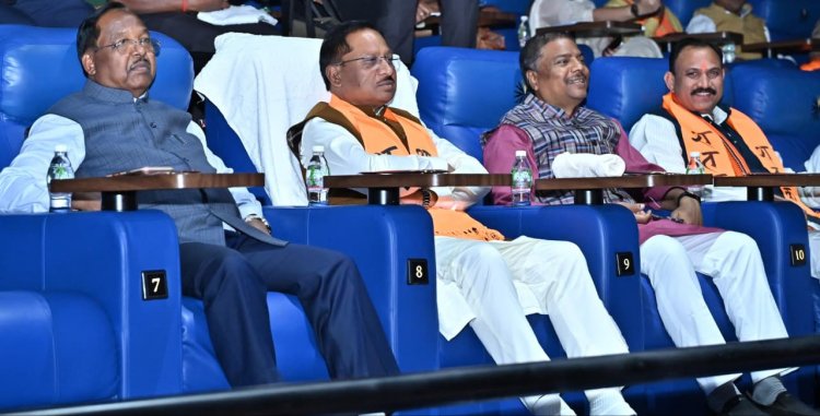 मुख्यमंत्री  विष्णु देव साय ने संघ की 100 वर्षों की गौरवगाथा पर आधारित फिल्म ‘शतक’ को छत्तीसगढ़ में टैक्स-फ्री करने की घोषणा की