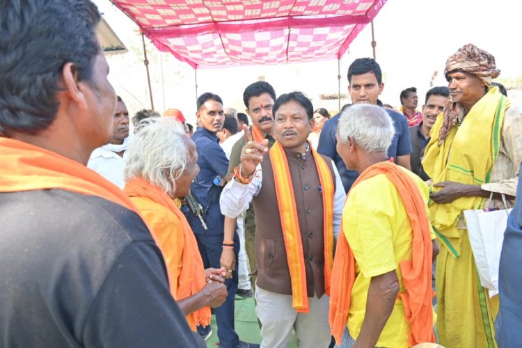 ​इच्छापुर में 'जीराम जी जनचौपाल' संपन्न, चौपाल को सांसद महेश कश्यप ने किया सम्बोधन 