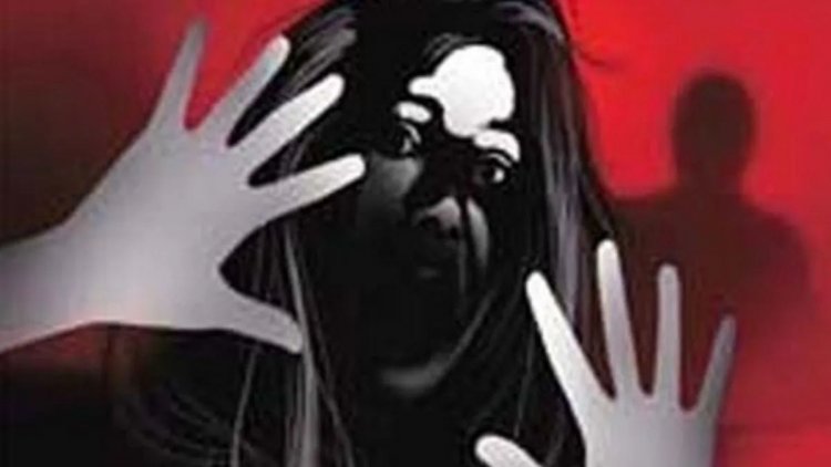 CG- मासूम बच्ची को देख बिगड़ी की पड़ोसी की नीयत, कमरे में ले जाकर की हैवानियत की हदें पार, फिर जो हुआ…..