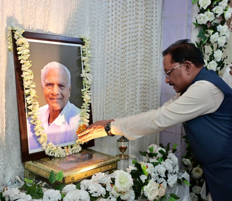 मुख्यमंत्री विष्णुदेव साय ने लोकतंत्र सेनानी स्वर्गीय महावीर प्रसाद जैन को दी श्रद्धांजलि….
