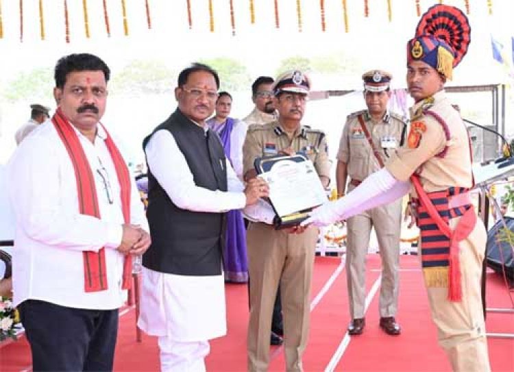आधुनिक तकनीक के साथ संवेदनशीलता ही नई पुलिसिंग की पहचान है - मुख्यमंत्री