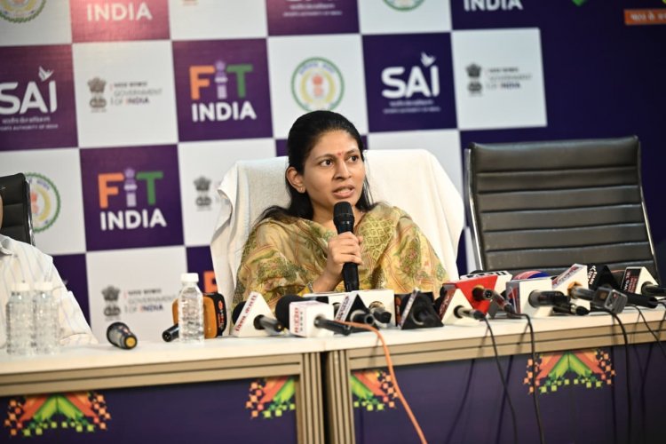  जहां कभी नक्सलवाद का था बोलबाला, वहां अब खेलो का हो रहा उदय, खेल उस क्षेत्र में नई उम्मीद लेकर आया, जिसकी पहचान कभी संघर्ष से होती थी': युवा मामले और खेल राज्य मंत्री श्रीमती रक्षा खडसे
