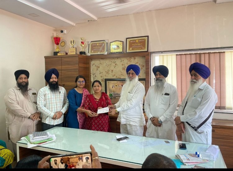 शिरोमणि गुरुद्वारा प्रबंधक कमेटी अमृतसर ने स्कूल फीस के जमा करवाए 23 लाख रुपए