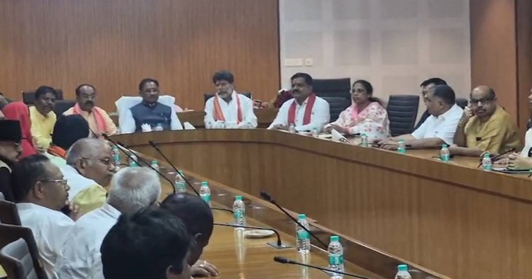 छत्तीसगढ़ विधानसभा विशेष सत्र: रणनीति तय करने हो रही भाजपा विधायक दल की बैठक…