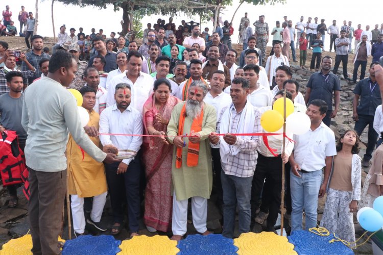 नए पर्यटन केंद्र के रूप में उभर रहा पिच्चेकट्टा का मावली हिल्स सांसद श्री नाग ने किया वाॅटर एडवेंचर का शुभारंभ